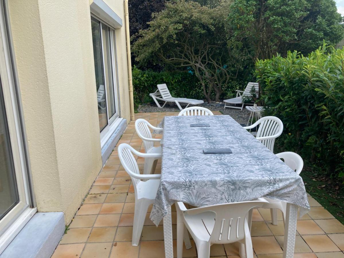 Maison Familiale Dans Une Rue Paisible Gouville-sur-Mer Экстерьер фото
